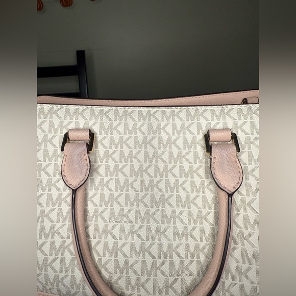 Michael Kors Large Savannah Satchel Convertible Handle Bag - Picture 6 of 7